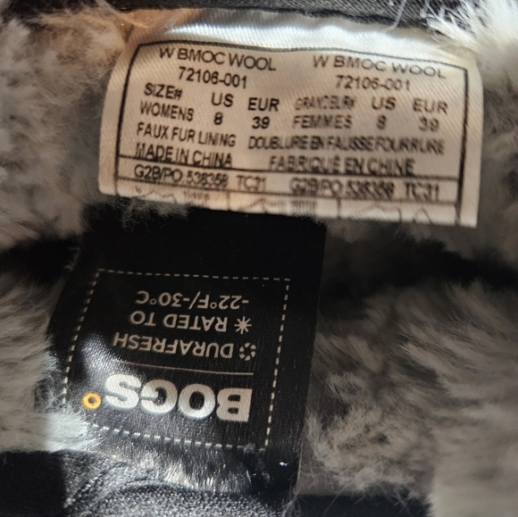 Womens size 8 bogs - Picture 3 of 5